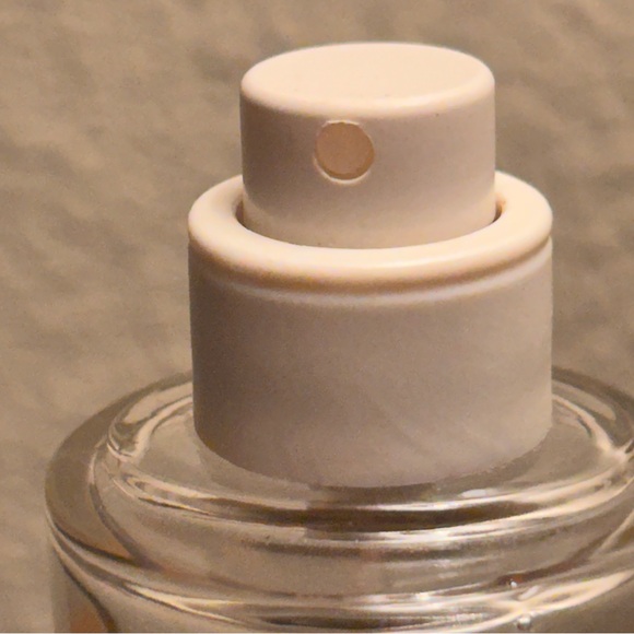 Giorgio Armani Armani Mania Women's Fragrance - 2.5Oz / 75mL 65% full - Picture 5 of 8